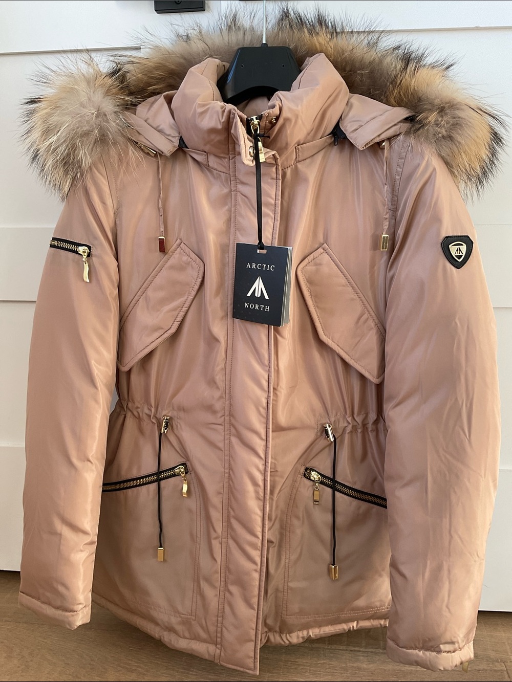 NWT Women's Arctic North TOKYO AN695W winter jacket / Camel colour / Size Small